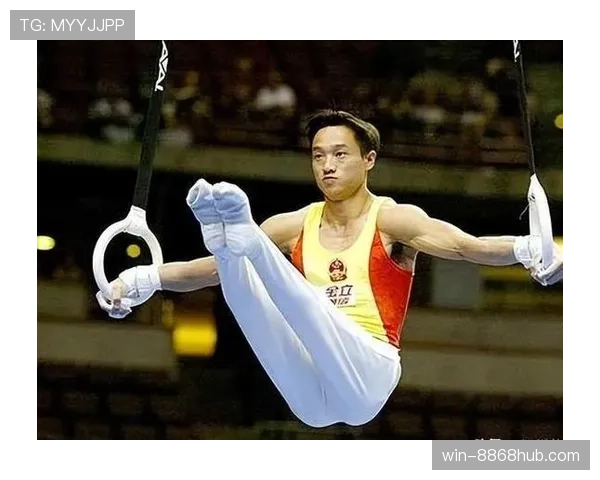 杨威平时一副邻家大叔样，比赛一上场直接变身霸气场霸，这反差也太让人嗑了吧！